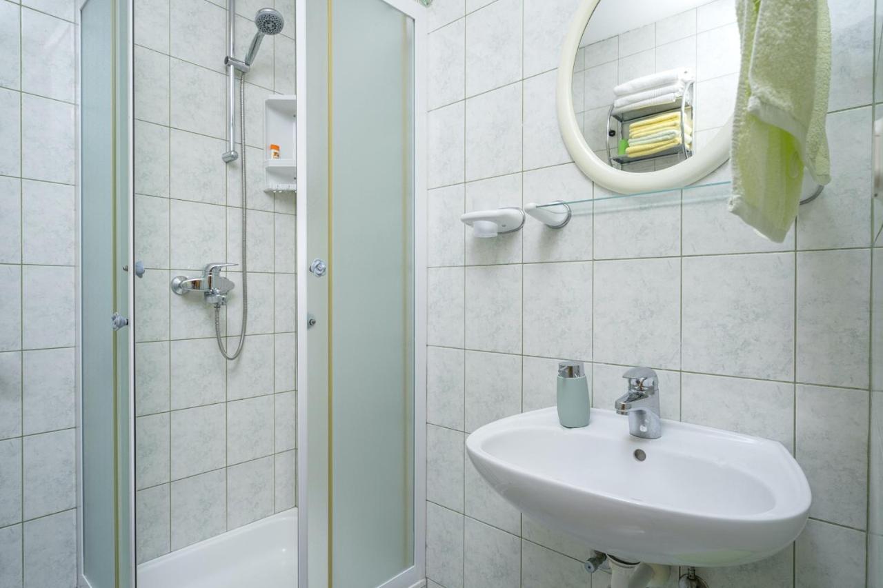 Apartments Zlata Stari Grad  Exteriér fotografie